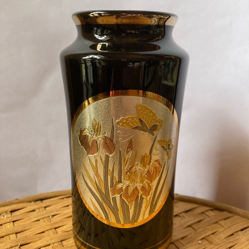 Elegant Japanese Chokin Vase